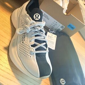 Lululemon Women's Chargefeel 3 Workout Shoe in a white and black (6W) SOLD